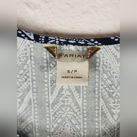 Ariat women's blue casual dress with pockets and feather accent Size Small - Picture 5 of 6